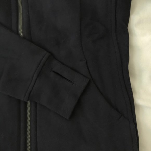 Lululemon Scuba IV Hoodie - Picture 12 of 12